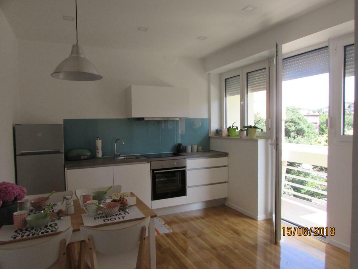 Pearl Apartment ชิเบนิก ภายนอก รูปภาพ